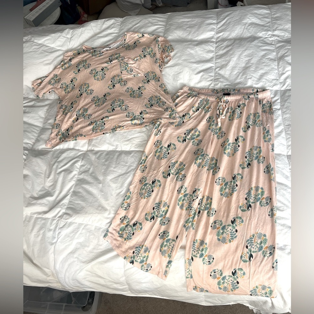 Disney Women's Sleepwear Set Pink with Blue Mickey Pattern Super Soft Medium